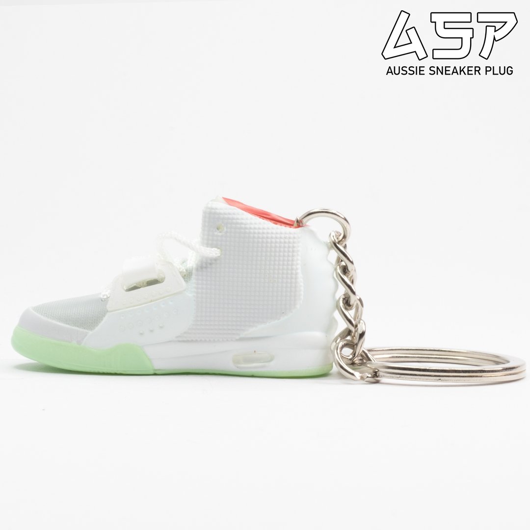 YEEZY 'PURE PLATINUM' Mini Sneaker Keychain - Aussie Sneaker Plug