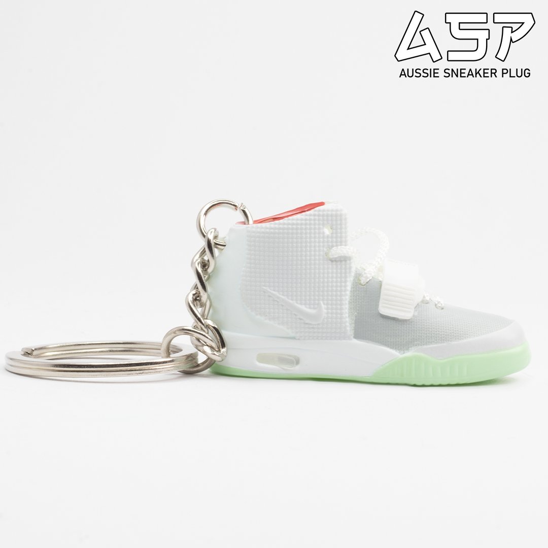 YEEZY 'PURE PLATINUM' Mini Sneaker Keychain - Aussie Sneaker Plug